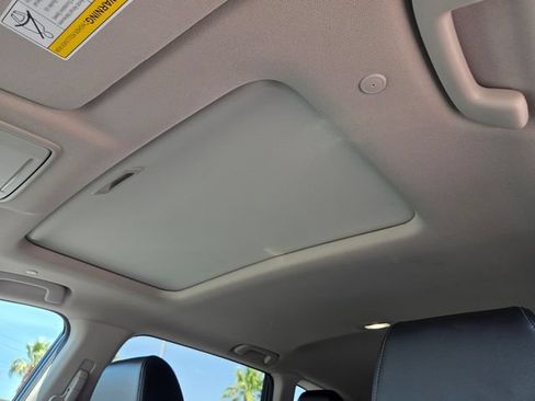 Used 2023 Honda CR-V EX-L image 11