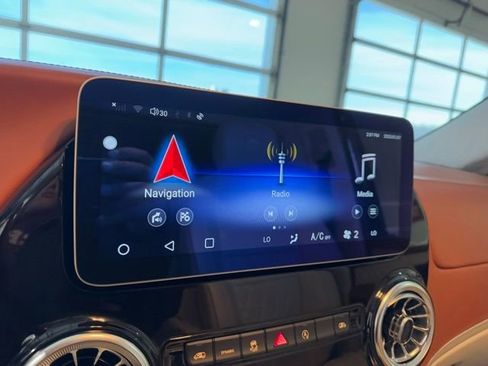 Used 2020 Mercedes-Benz Metris Maybach image 17