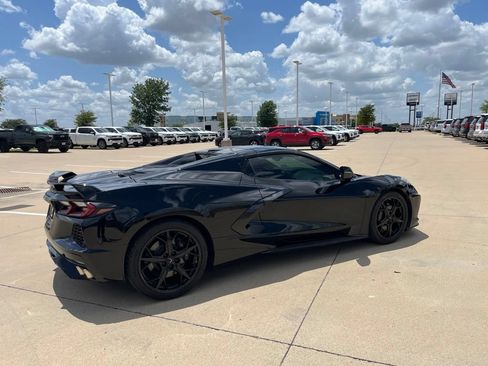 Used 2022 Chevrolet Corvette Stingray Preferred Conv w/ Z51 Performance Package RWD image 5