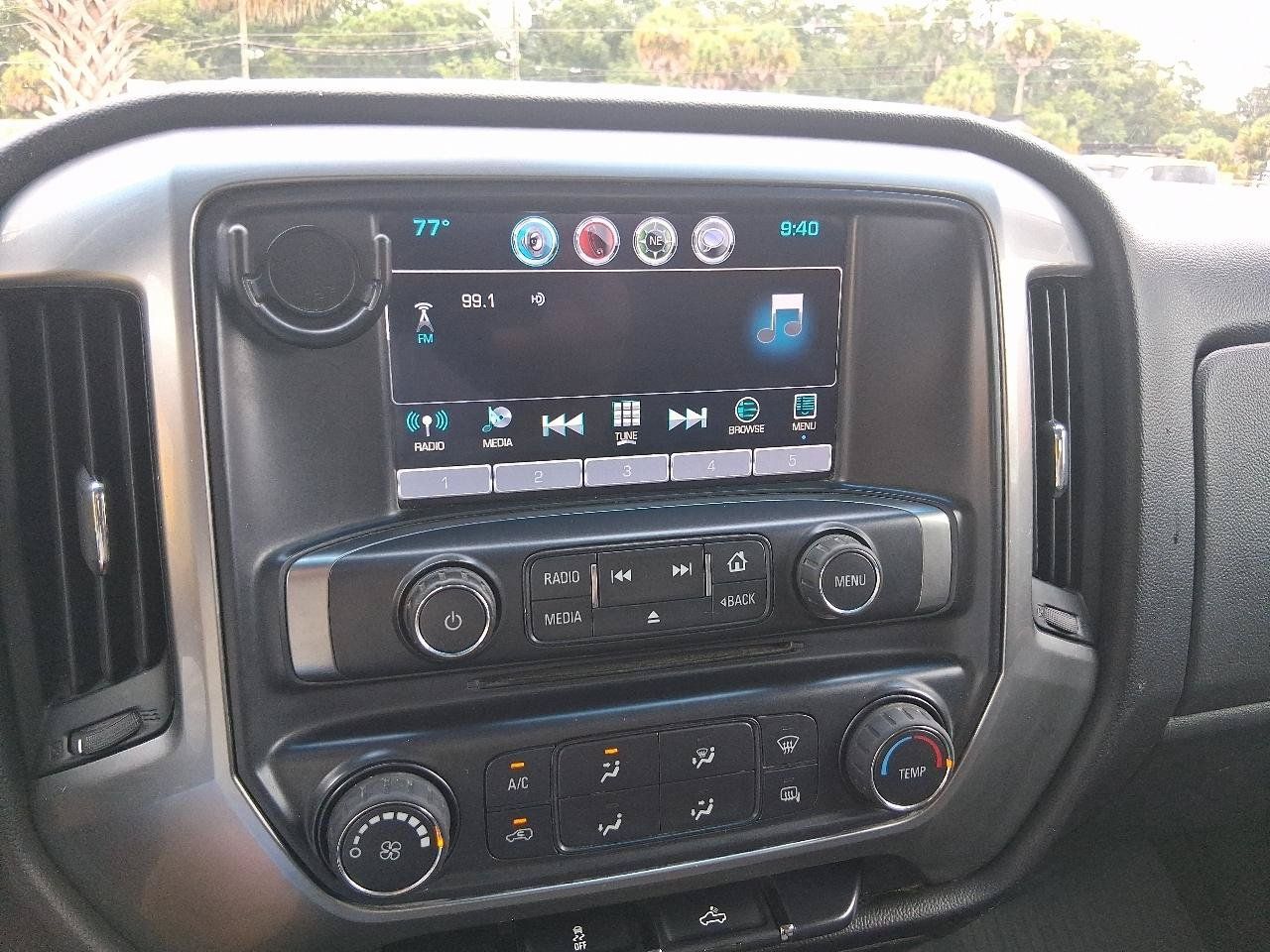 Used 2016 Chevrolet Silverado 1500 LT RWD image 19