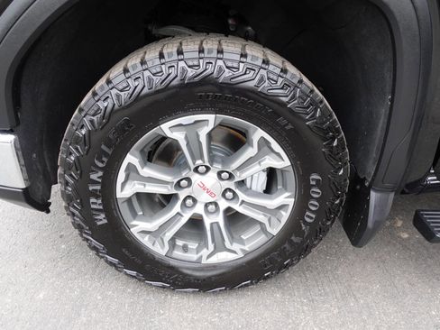 Used 2024 GMC Sierra 1500 Pro w/ Pro Value Package AWD/4WD image 45