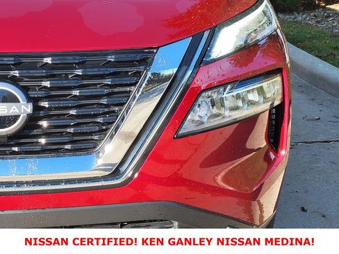 Certified 2023 Nissan Rogue SV image 10