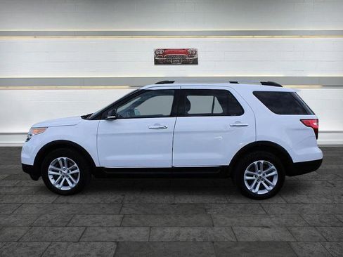 Used 2014 Ford Explorer XLT FWD image 4
