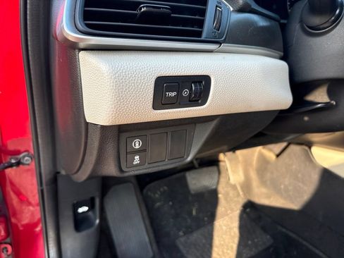 Used 2018 Honda Accord LX image 15