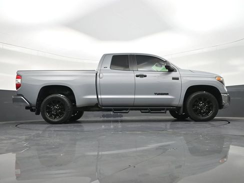 Used 2020 Toyota Tundra SR5 w/ SR5 Upgrade Package RWD image 30