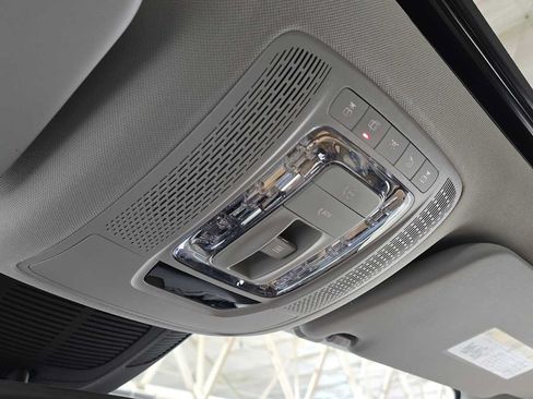 Used 2024 Mercedes-Benz GLE 350 4MATIC image 35