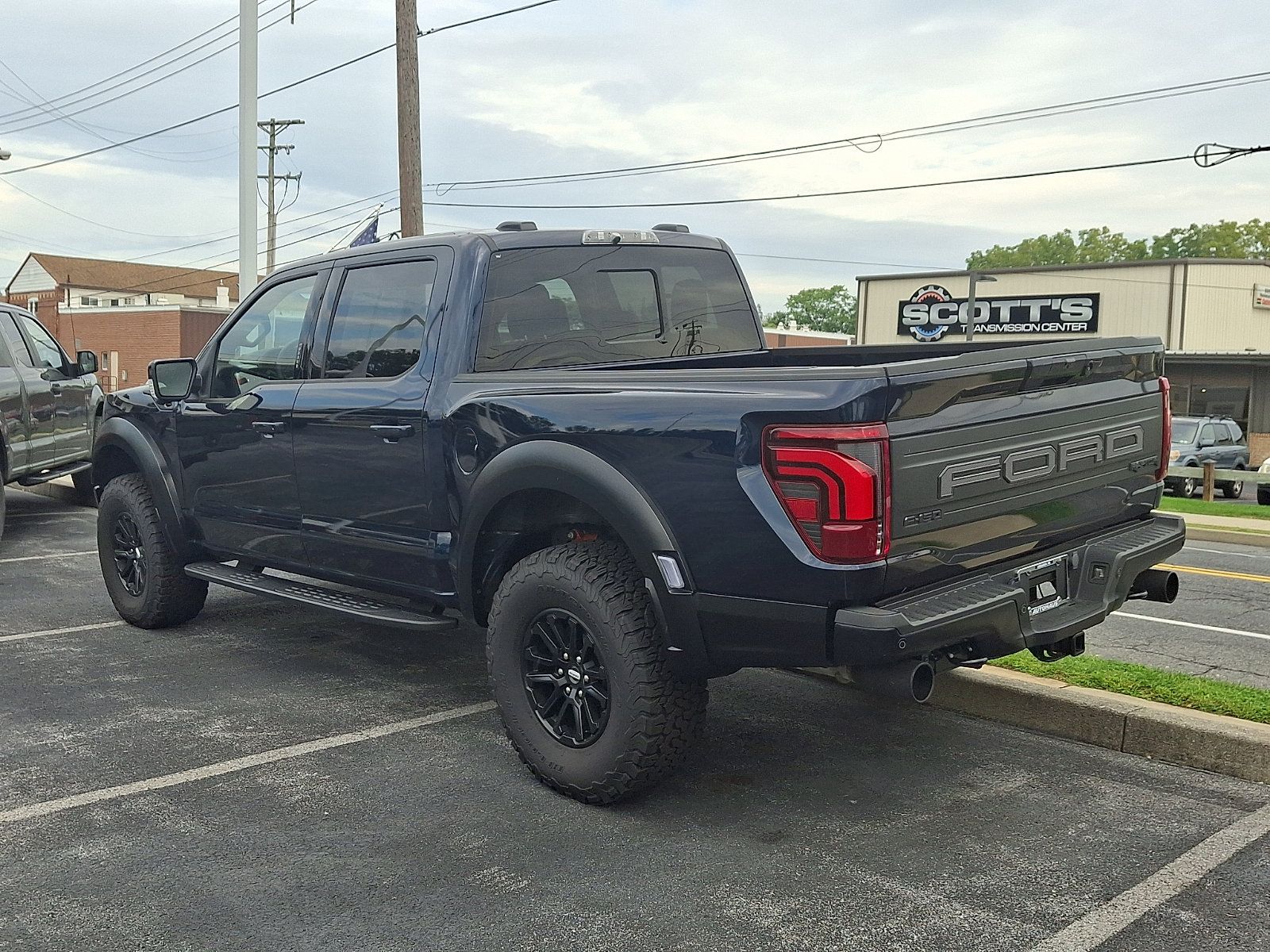 Used 2024 Ford F150 Raptor AWD/4WD image 4