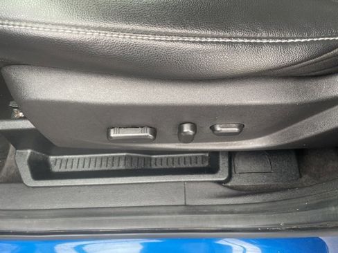 Used 2018 Ford Escape Titanium w/ Ford Safe & Smart Package image 23