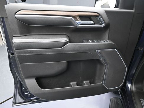 Used 2023 Chevrolet Silverado 1500 LT image 12