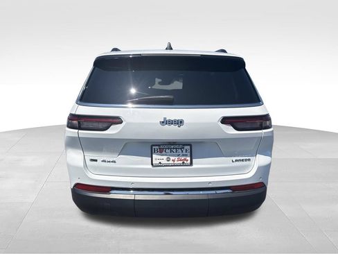 Used 2021 Jeep Grand Cherokee L Laredo w/ Luxury Tech Group I AWD/4WD image 4