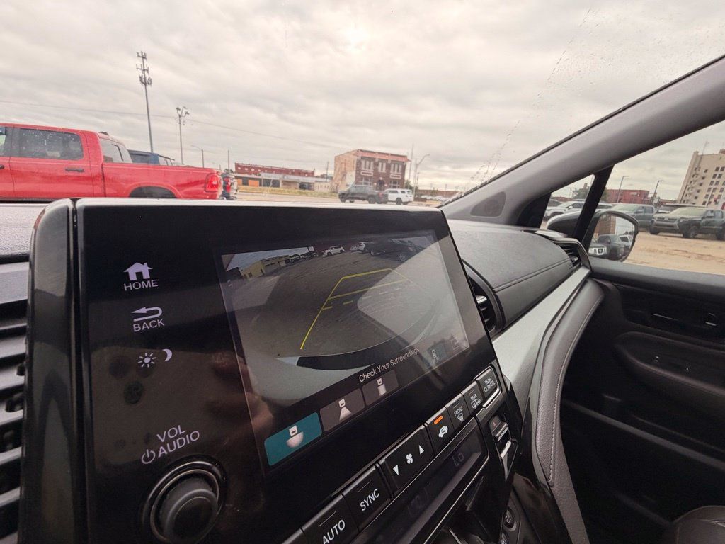 Used 2018 Honda Odyssey Elite image 25