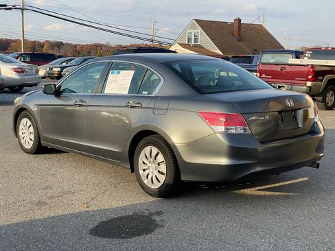 Used 2010 Honda Accord LX image 2