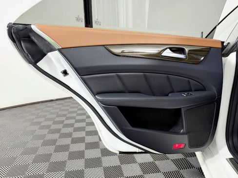 Used 2015 Mercedes-Benz CLS 400 image 34