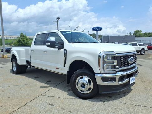 New 2026 Ford F350 Lariat w/ Lariat Ultimate Package AWD/4WD image 1