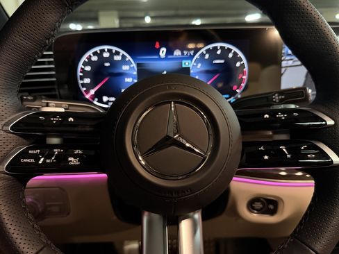 New 2026 Mercedes-Benz GLS 580 4MATIC image 23