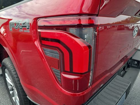 Used 2025 Ford F150 Lariat w/ Equipment Group 502A High AWD/4WD image 35