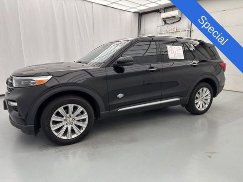 Used 2023 Ford Explorer King Ranch AWD/4WD image 3