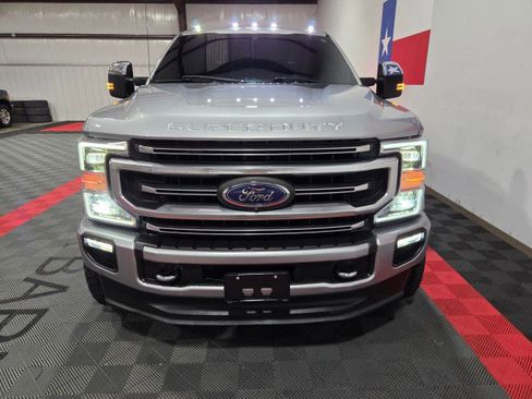 Used 2020 Ford F350 Platinum w/ FX4 Off-Road Package image 21