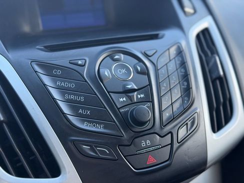 Used 2012 Ford Focus SE FWD image 16