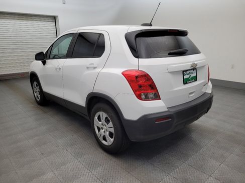 Used 2016 Chevrolet Trax LS w/ LPO, Cargo Package FWD image 5