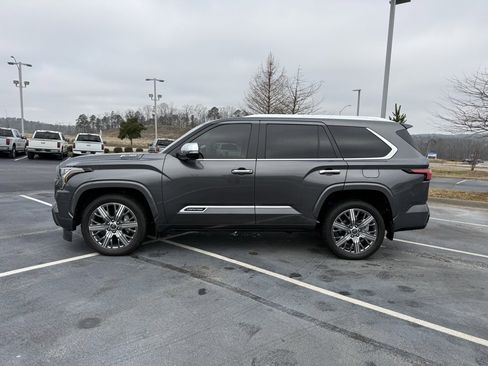 Used 2024 Toyota Sequoia Capstone image 4