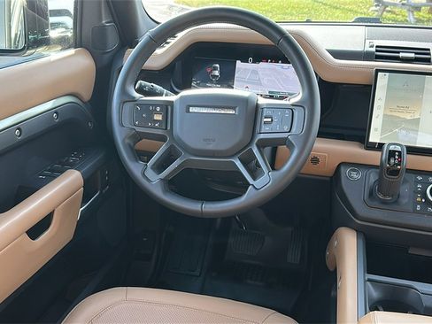 Certified 2025 Land Rover Defender 110 X-Dynamic SE image 24