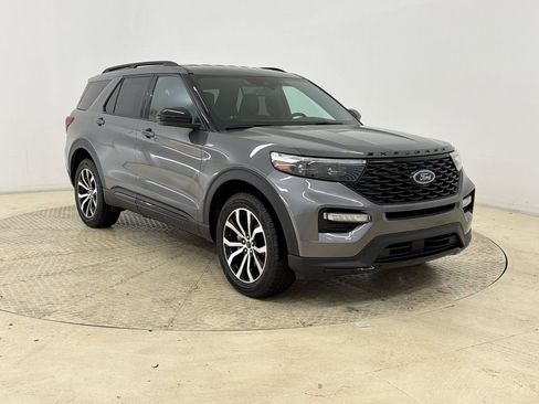 Certified 2023 Ford Explorer ST-Line AWD/4WD image 7