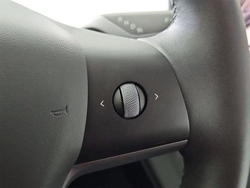 Used 2021 Tesla Model 3 Standard Range Plus image 26