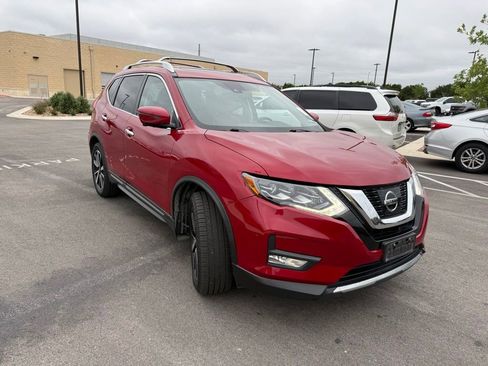 Used 2017 Nissan Rogue SL w/ SL Premium Package FWD image 3