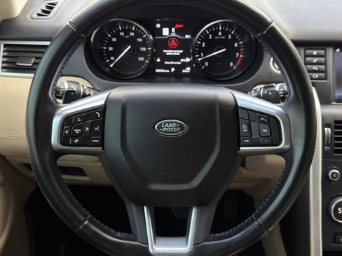 Used 2018 Land Rover Discovery Sport HSE AWD/4WD image 13