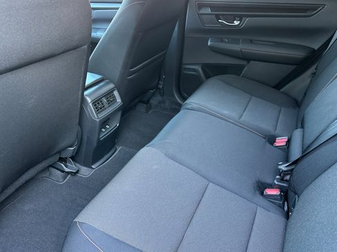 Used 2025 Honda CR-V Sport image 14