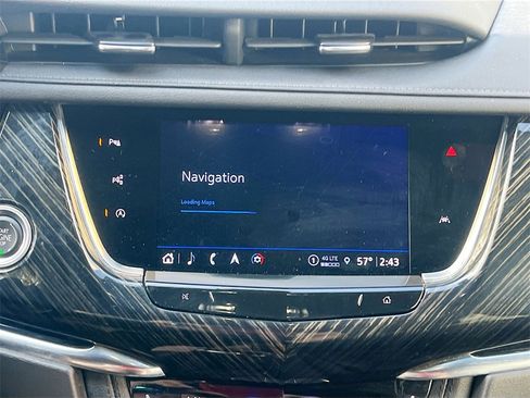 Used 2022 Cadillac XT6 Premium Luxury w/ Technology Package image 13