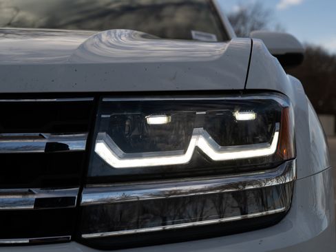 Used 2020 Volkswagen Atlas SE image 11