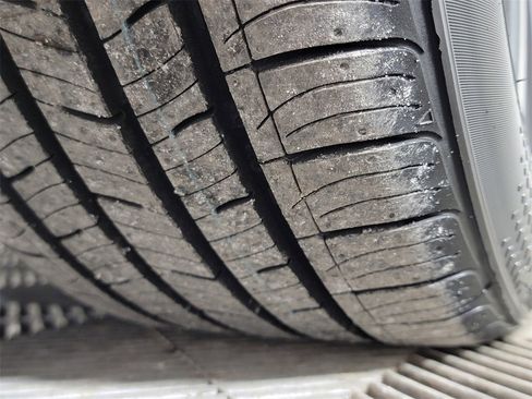 Used 2016 Lexus ES 350 w/ Premium Package w/Wood Trim image 15