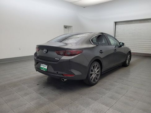 Used 2020 MAZDA MAZDA3 Sedan w/ Select Package image 9