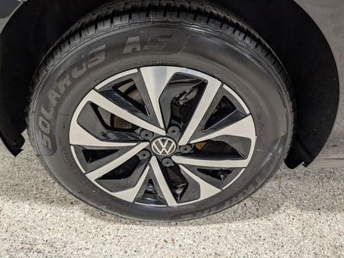 Used 2022 Volkswagen Jetta S image 10