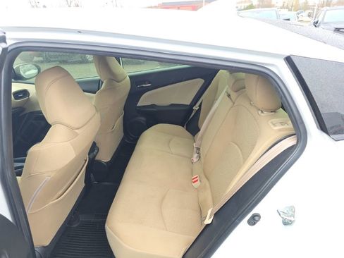 Certified 2022 Toyota Prius LE image 12