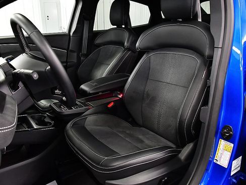 Used 2025 Ford Mustang Mach-E GT AWD/4WD image 26