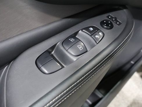 Used 2023 Nissan Murano SV image 13