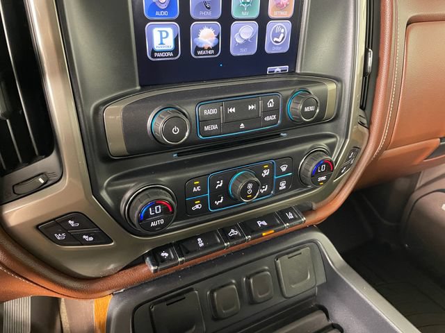 Used 2015 Chevrolet Silverado 1500 High Country w/ High Country Premium Package AWD/4WD image 8