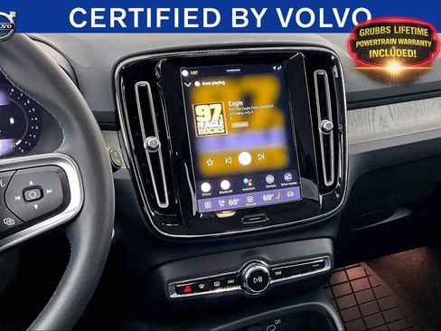 Certified 2024 Volvo XC40 B5 Ultimate w/ Protection Package Premier AWD/4WD image 9