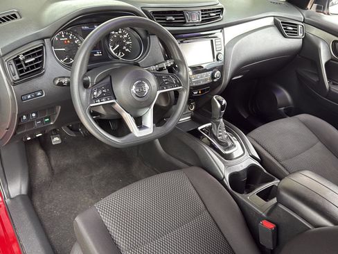 Used 2020 Nissan Rogue Sport S image 15