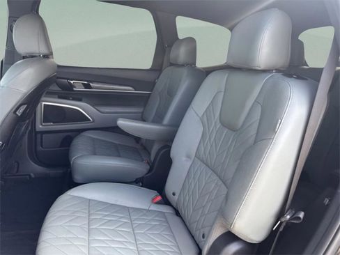 Used 2023 Kia Telluride EX X-Line image 28