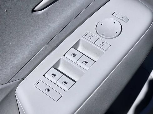 Certified 2024 Hyundai Kona SEL AWD/4WD image 29