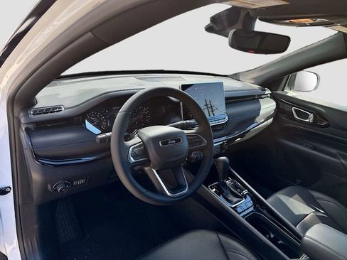 New 2026 Jeep Compass Limited image 10