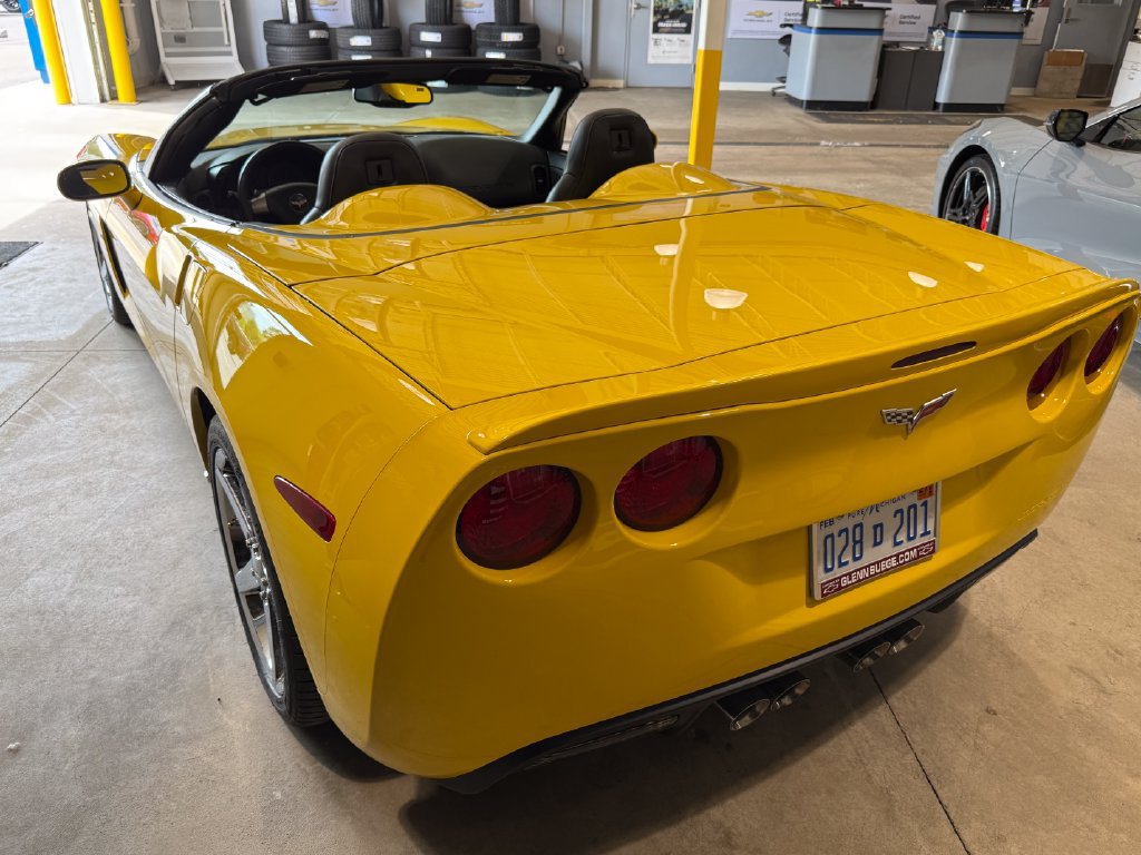 Used 2008 Chevrolet Corvette Convertible w/ Preferred Equipment Group RWD image 17