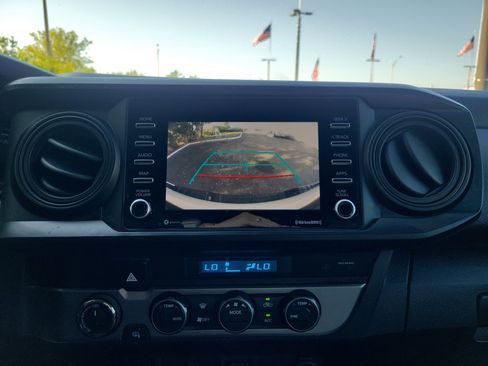 Used 2022 Toyota Tacoma SR image 27