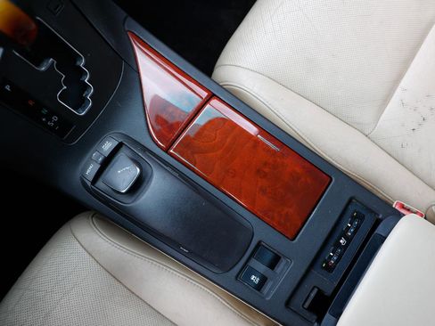 Used 2011 Lexus RX 350 2WD w/ Premium Pkg image 38