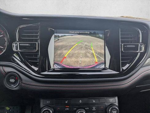 Used 2023 Dodge Durango GT RWD image 12