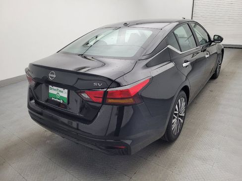 Used 2024 Nissan Altima 2.5 SV image 9